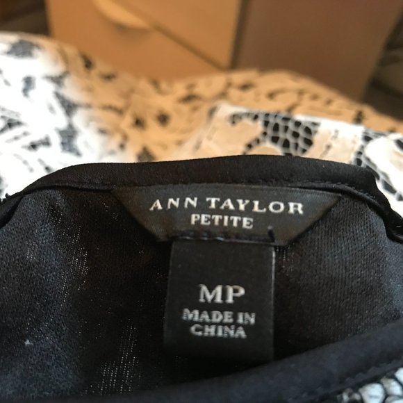 Ann Taylor black and white lace top - Picture 3 of 3